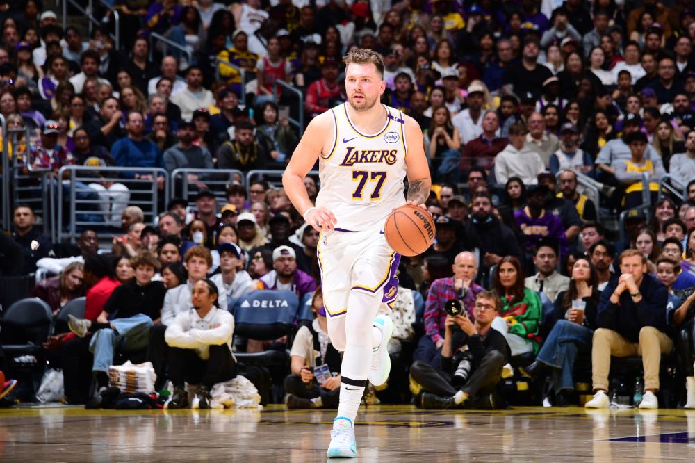 无力回天！米切尔全场28中15，暴砍42分3篮板3助攻