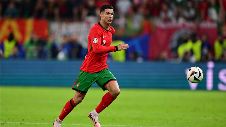 2026年世界杯小组抽签仪式，日本队10号竟如此反应，深夜点击量超百万